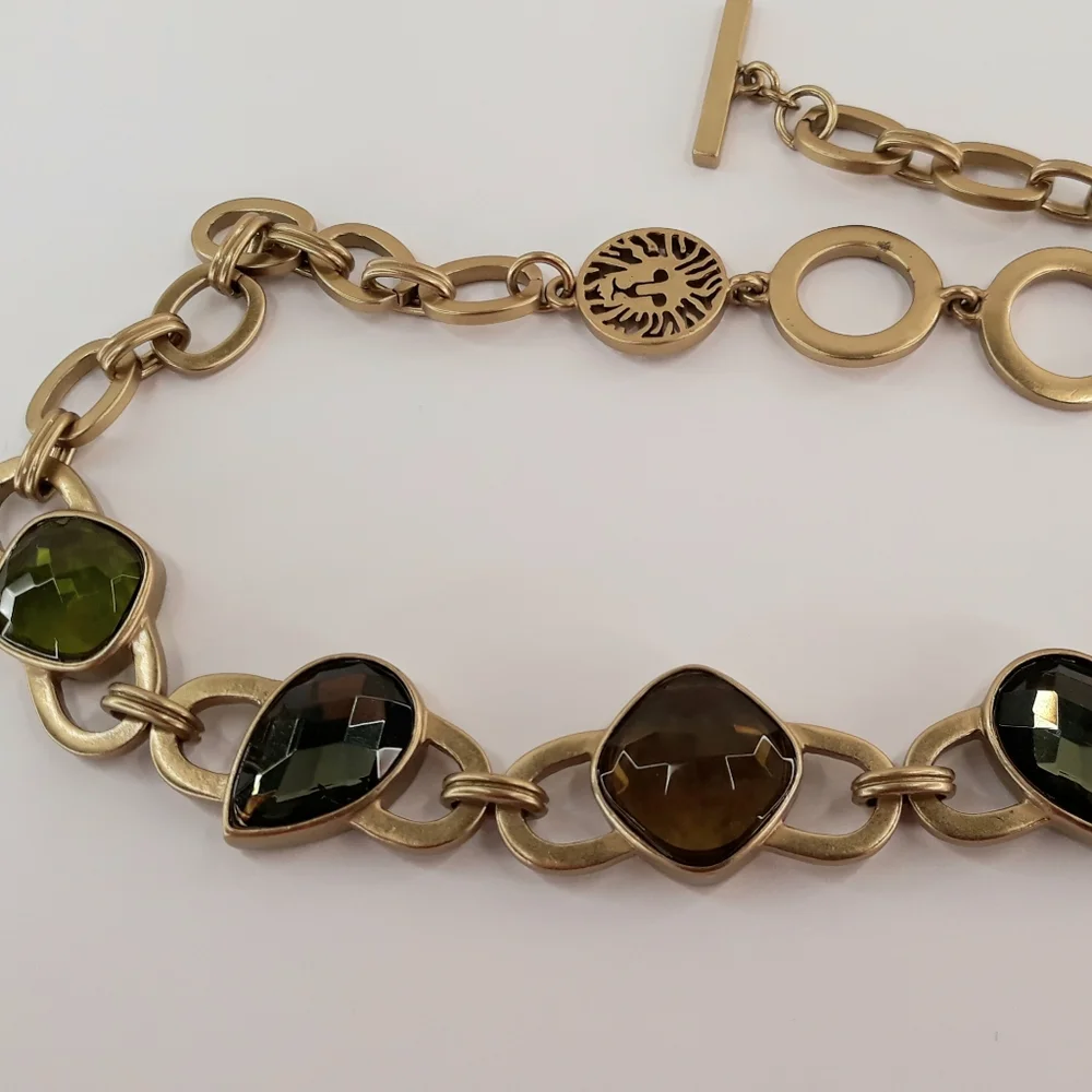 Anne Klein Vintage Mogul Heavy Brushed Satin Gold Tone Lucite Jewels Necklace - Picture 2 of 12